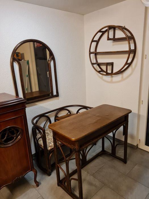 Drewniany zestaw mebli – lustro, półka, telefoniera i stolik ,oriental