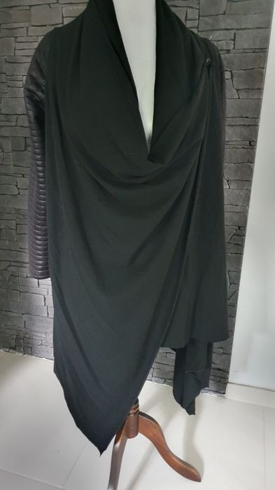 Świetna narzutka Aga Pou, rozmiar XL