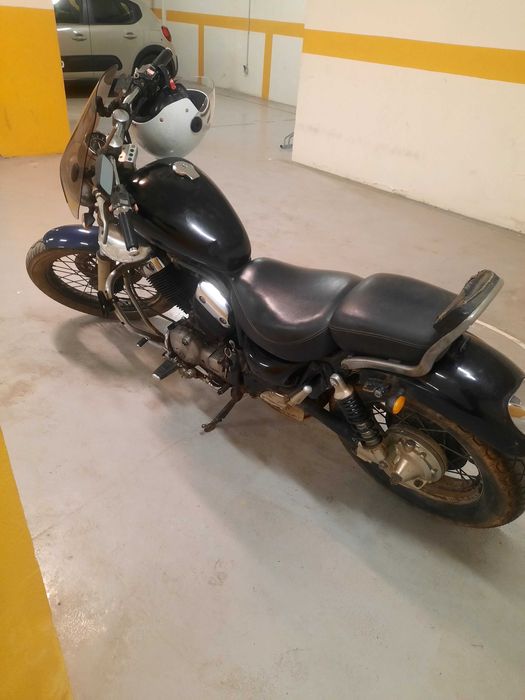 Moto Yamaha virago 535