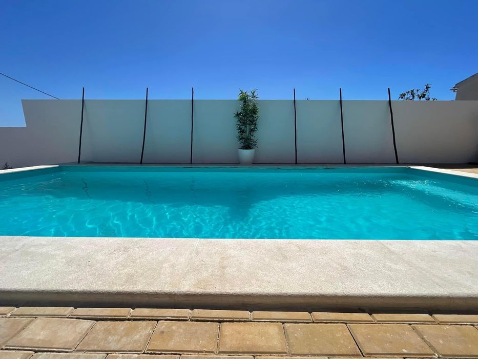 Vivenda festas EM Loures , PISCINA AQUECIDA  muito sol