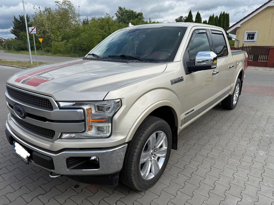 Ford F150 Ford F150 Platinum
