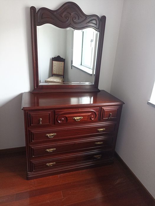 Cama 2 mesas cabeceira comoda