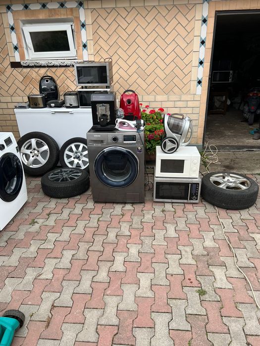 Пилосос на мішок і колбу