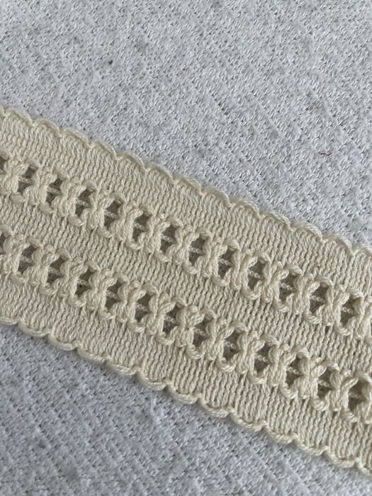 Koronka z bawełny.