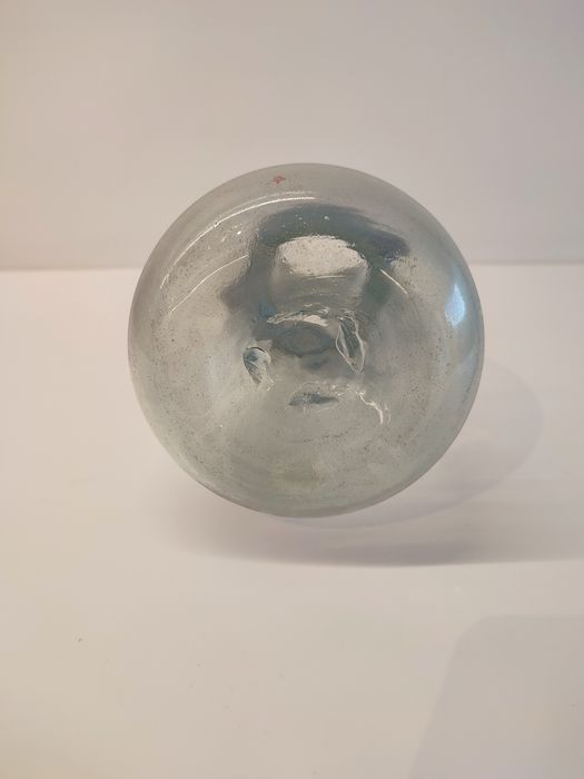 Jarra antiga em vidro soprado