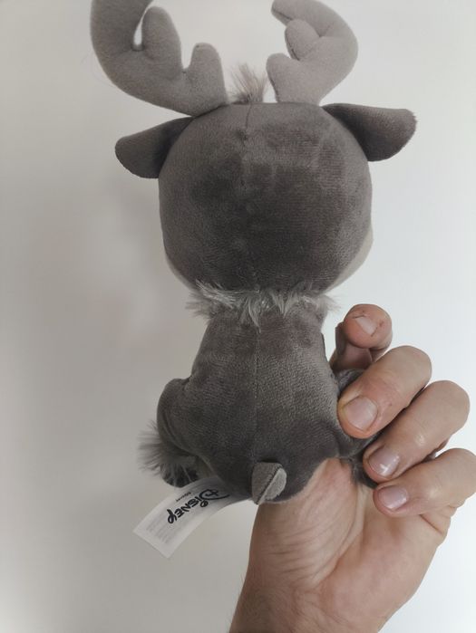 Reniferek Sven z Krainy Lodu.