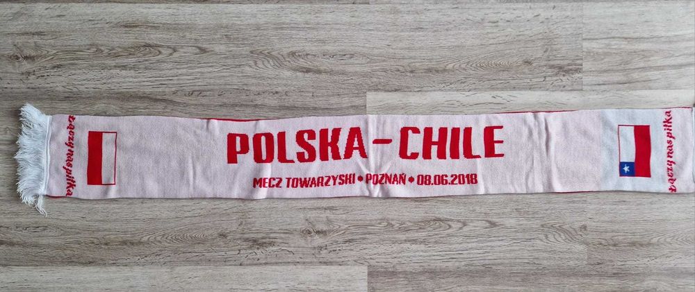 Nowy kolekcjonerski szalik kibica reprezentacji Polski