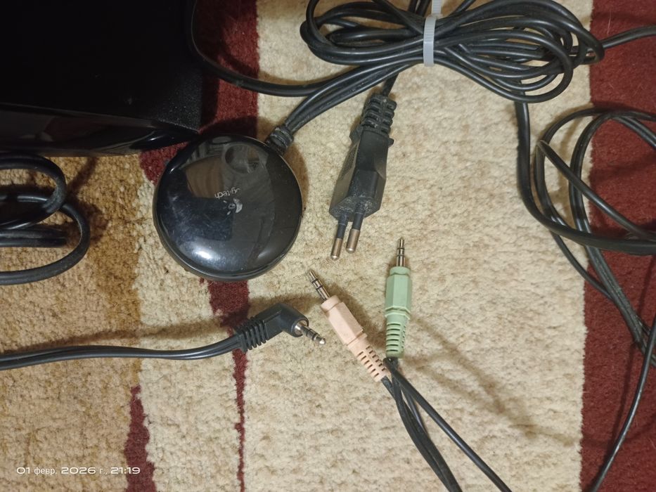 Колонки logitech s220