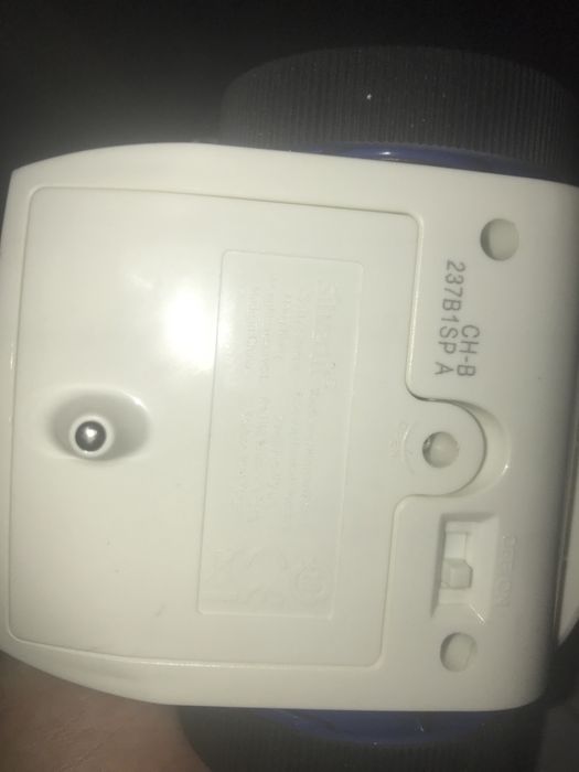 Robot de combat com comando64738749367810122