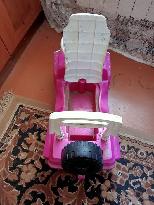 Машинка детская толокар.