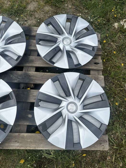 Ковпак колісній Tesla Model Y , 1044235-00-B