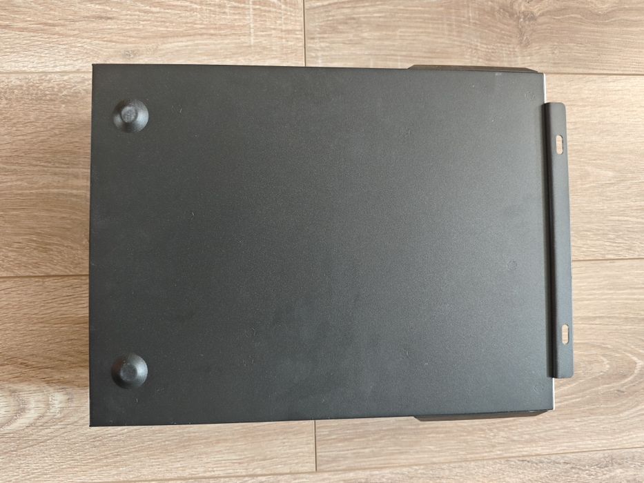 SUN-6K-SG06LP1-EU-BM2 6kW, 24 В, 60 А, 3000 Вт