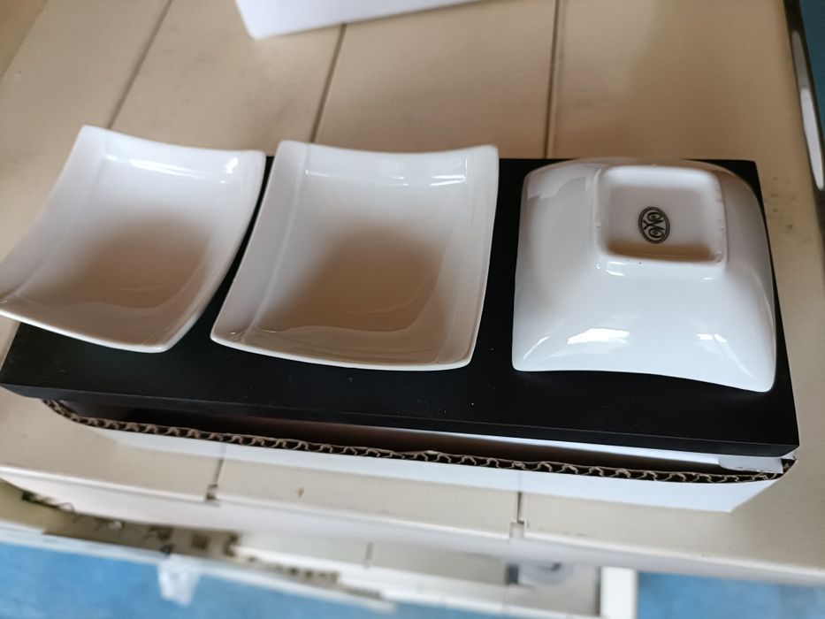 Sushi cups.      .436680921313464321