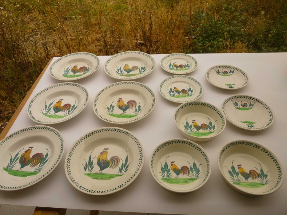 Conjunto de louça pintada a mão, Portugal ca. 1940