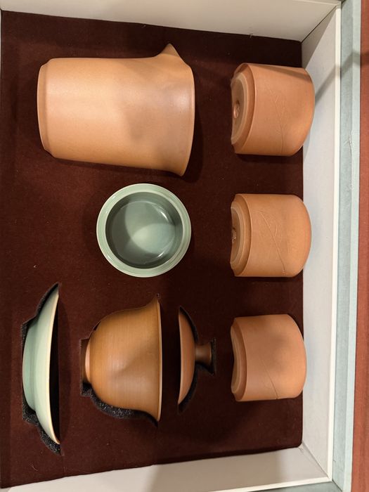 Conjunto de Chá em Cerâmica Longquan «Canção de Outono» (Ye Zhengmao)