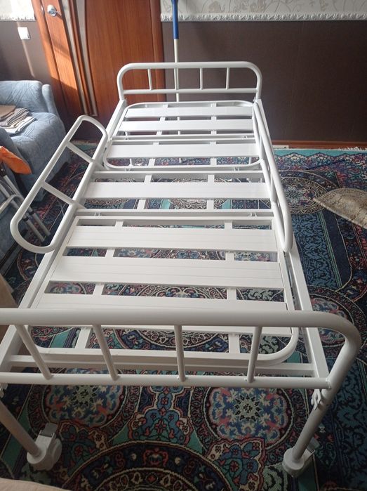 Ліжко медичне трансформер