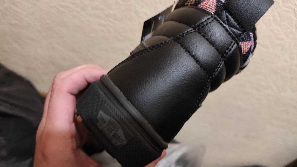 Кеды Vans черные зимние