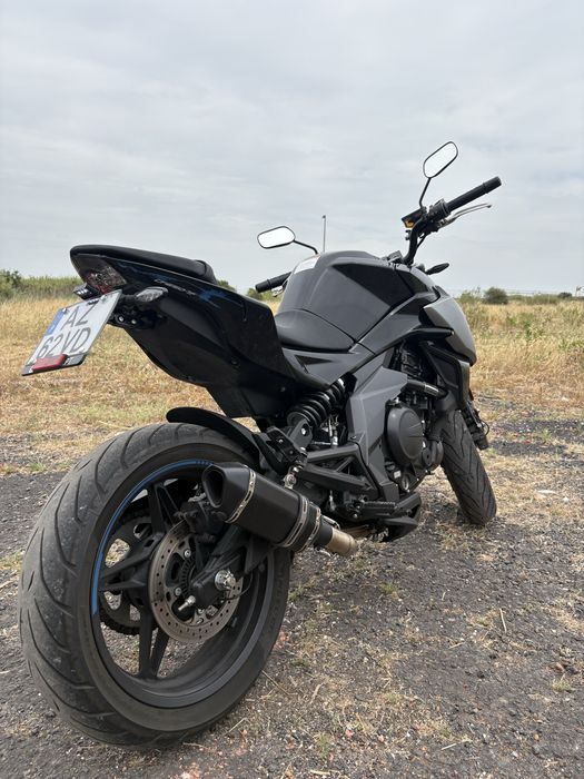 CFMOTO 650NK 2023 – estado novo | 996 KM | extra + material orginal