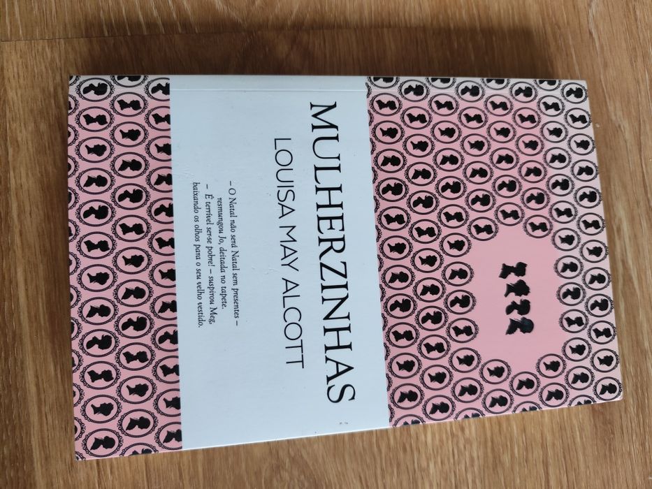 Livro mulherzinhas de Louisa Mau Alcott