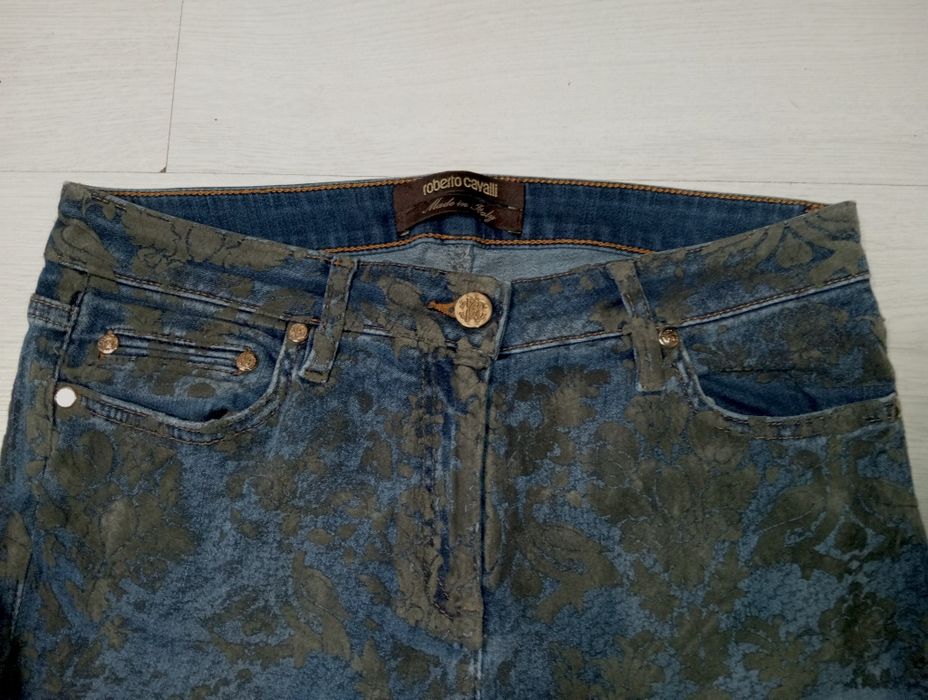 Джинси від Roberto cavalli