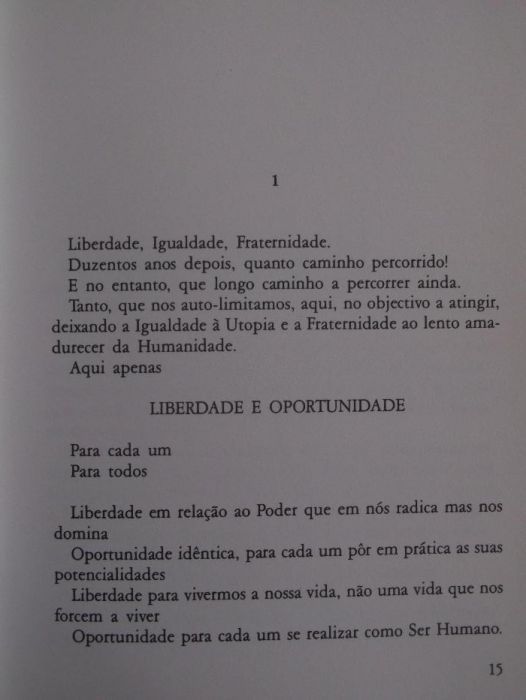 A revolução necessária - Aurélio Galhardo Coelho