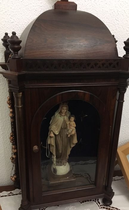 Antiguidade horatorio em madeira
