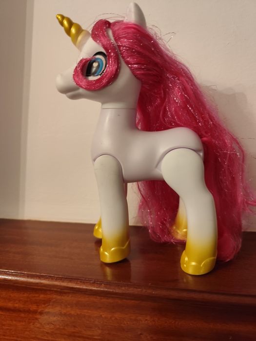 Unicórnio para satisfazer as crianças