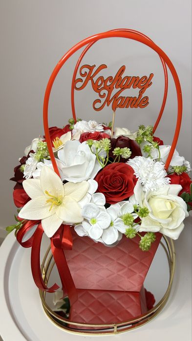 Flower box kosz kwiaty róże mydlane bukiet prezent czerwony