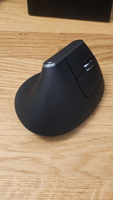 Wireless Vertical Ergonomic Mouse 2.4 GHz447049203975475201