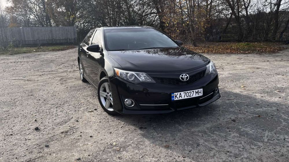 TOYOTA Camry 2.5 2014р. Газ-Бензин.