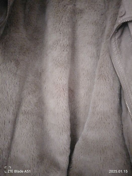 Куртка тепла жіноча