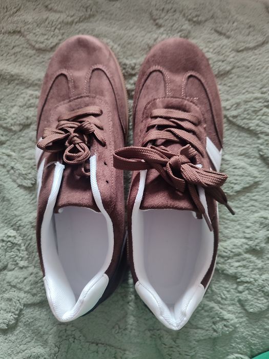 Женские кросовки