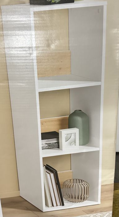 Estante com 3 divisórias