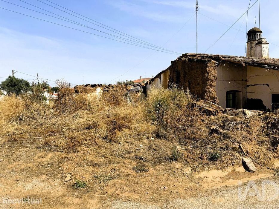 Land for Construction in Corte do Pinto