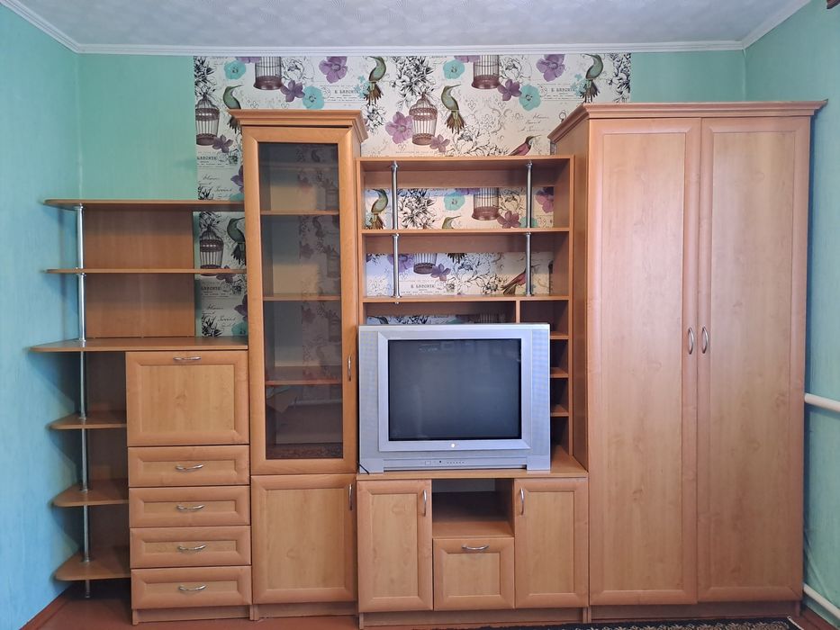 Стінка у вітальню, кімнату