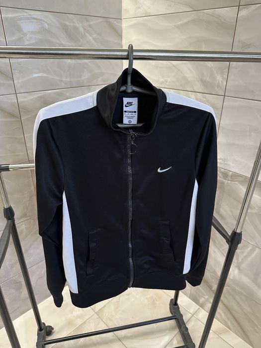 Зипка від бренду nike