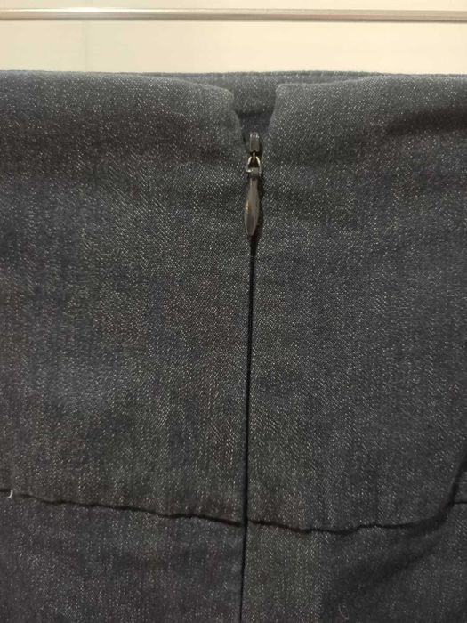 Ołówkowa spódnica jeansowa