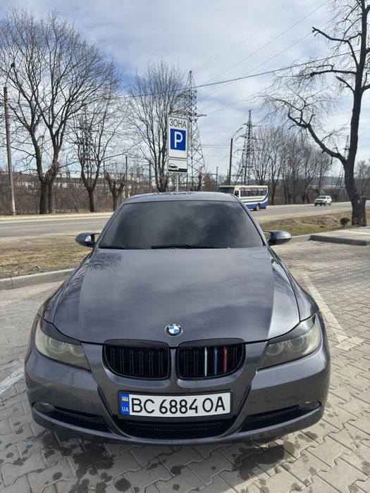 BMW E90-318d-N47.