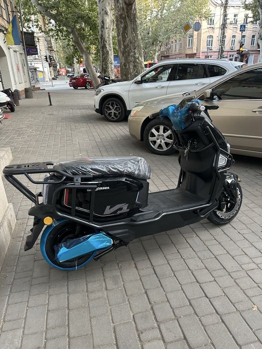 Электроскутер Crosser CR 13 PRO . Электромопед. Литий 72V-30-71А