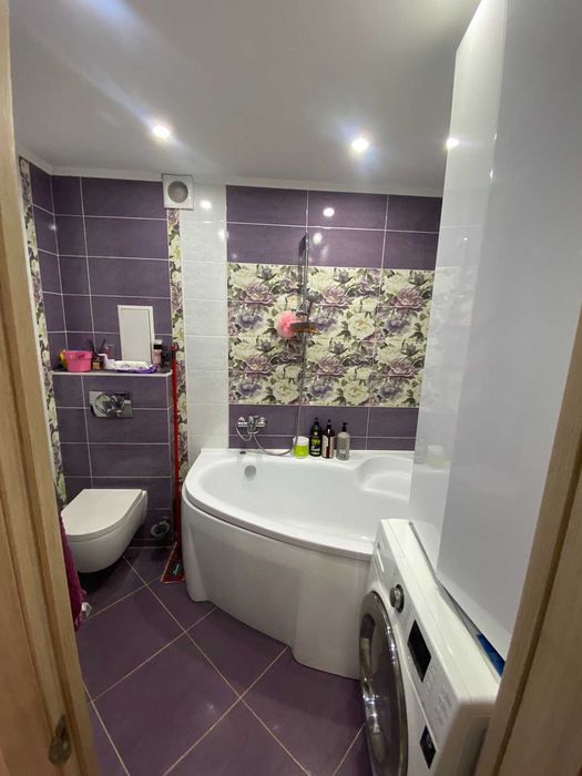 Двокімнатна квартира з автономним опаленням та сучасним ремонтом