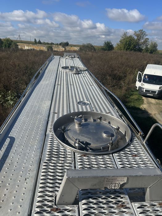 Продам напівпричіп спеціальний Цистерна