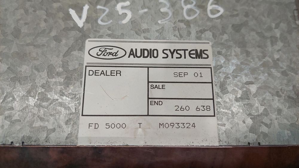 Rádio / auto-rádio FORD Fiesta IV (JA_, JB_)