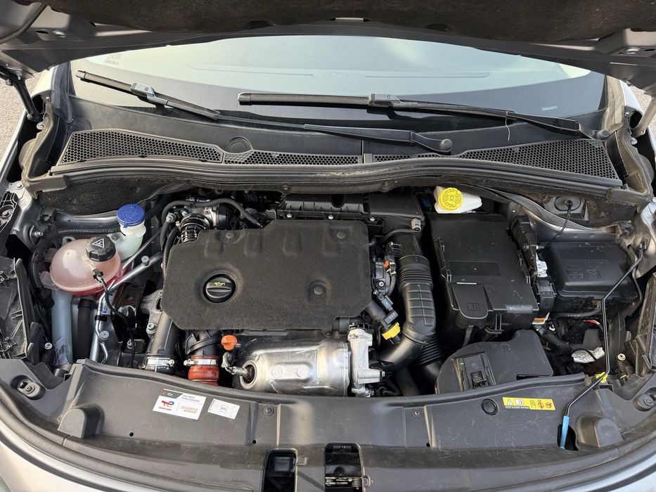 Peugeot 2008 Signature 1.5HDI (2019)