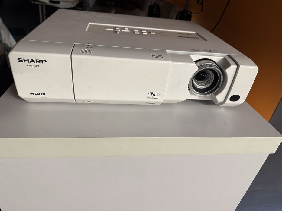 Проектор sharp xv-z18000