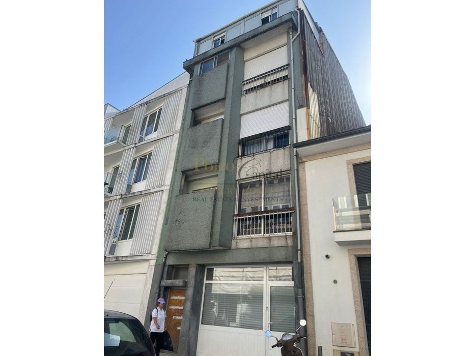 Apartamento T2 Remodelado - Doze Casas, Porto
4.º Andar | Sem elev...