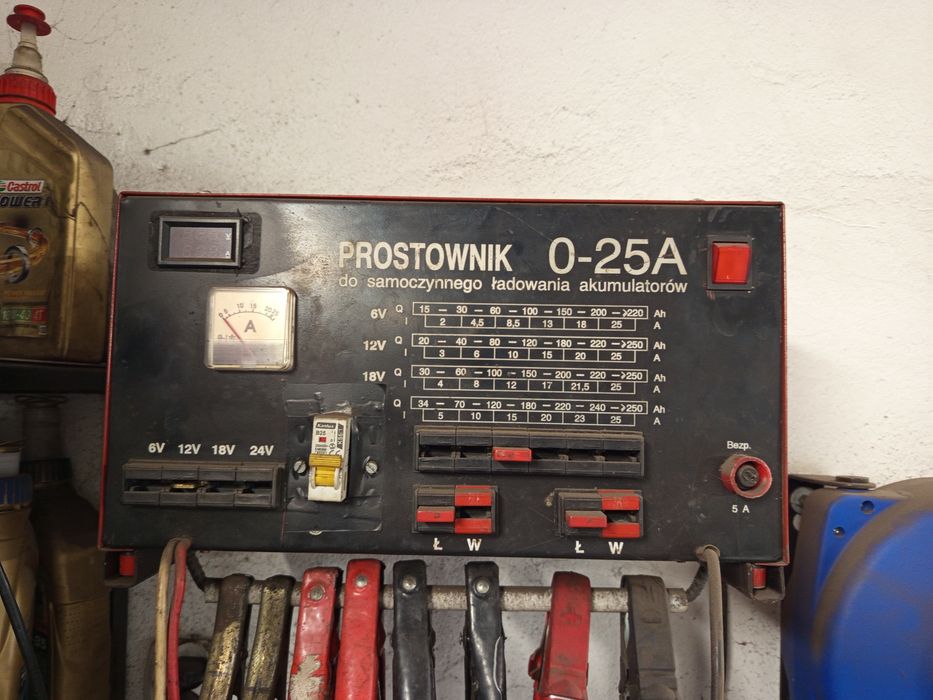 Prostownik z rozruchem 6-24v