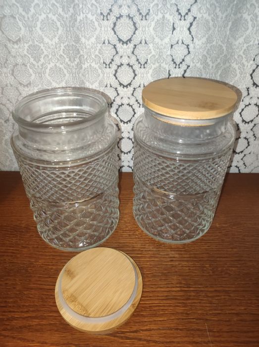 Duży szklany pojemnik do przechowywania