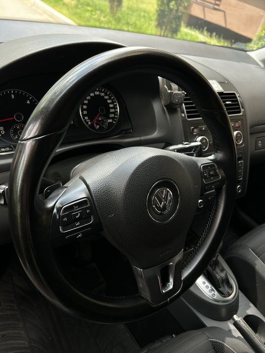 Volkswagen touran 2015 2.0 tdi автомат