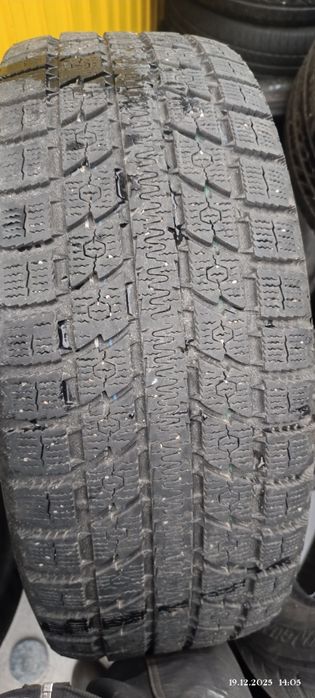 Резина   TOYO  .