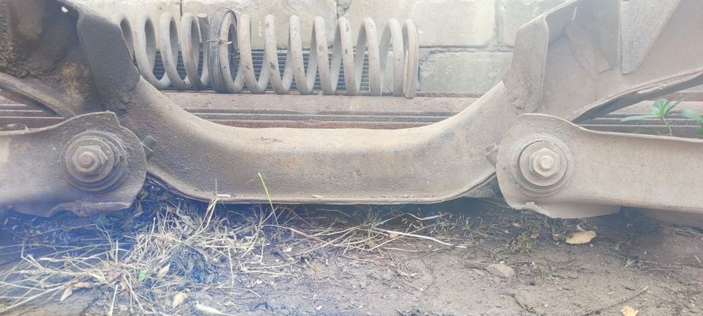 Передняя балка на москвич 2140,412.